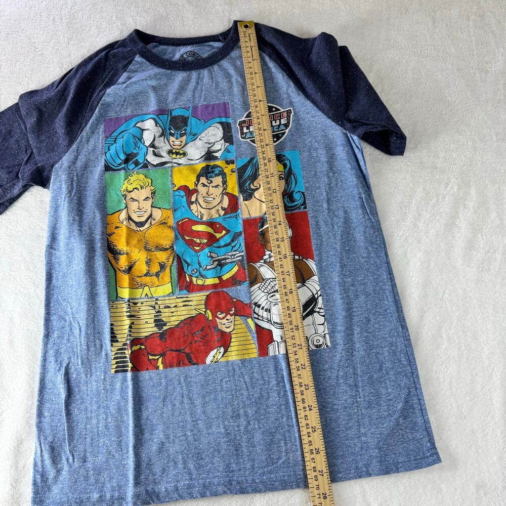 DC Comics Justice League America Graphic Tee Batman Superman Shirt Medium - Picture 4 of 7